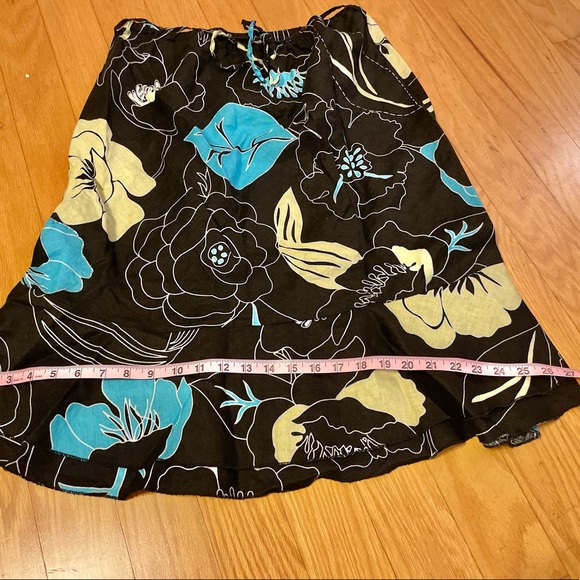 John Paul Richard Linen Blue and Black Floral Skirt - Picture 4 of 10
